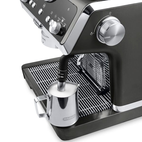 Delonghi La Specialista Coffee Maker EC9335.BK + Free Coffee Beans DLI.EC9335.BK