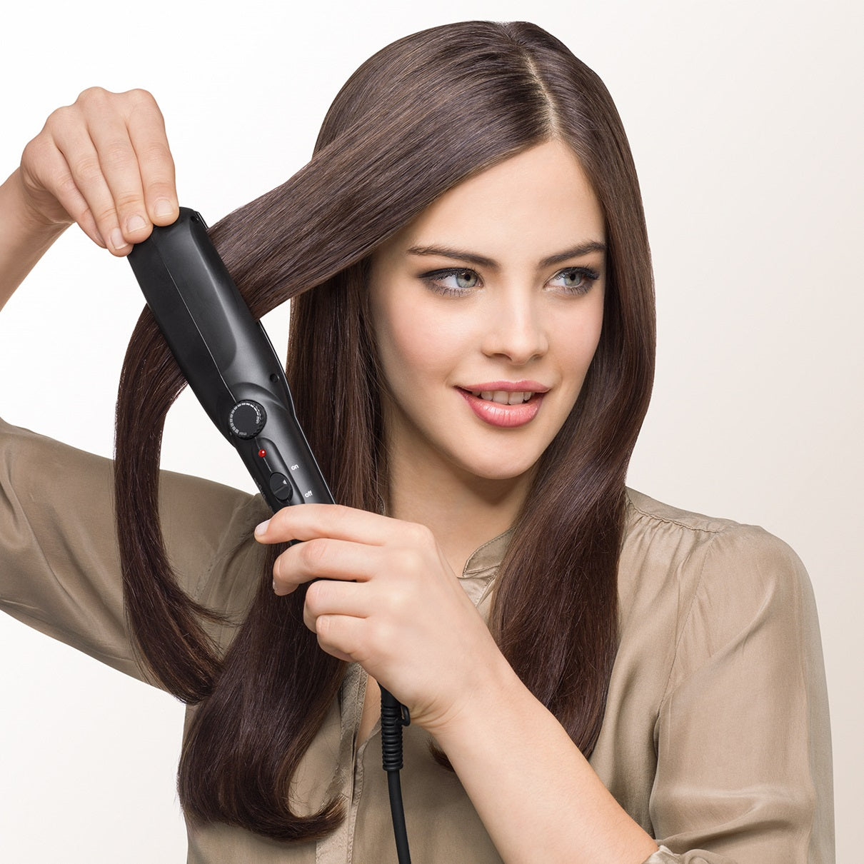 Braun Satin Hair 3 ? ST310 Hair Straightener with Extra Wide Plates