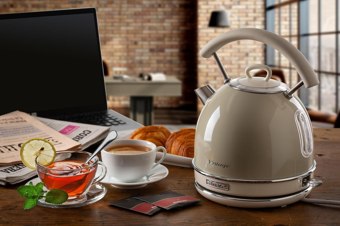ARIETE VINTAGE KETTLE 1.7L CREAM ART2877