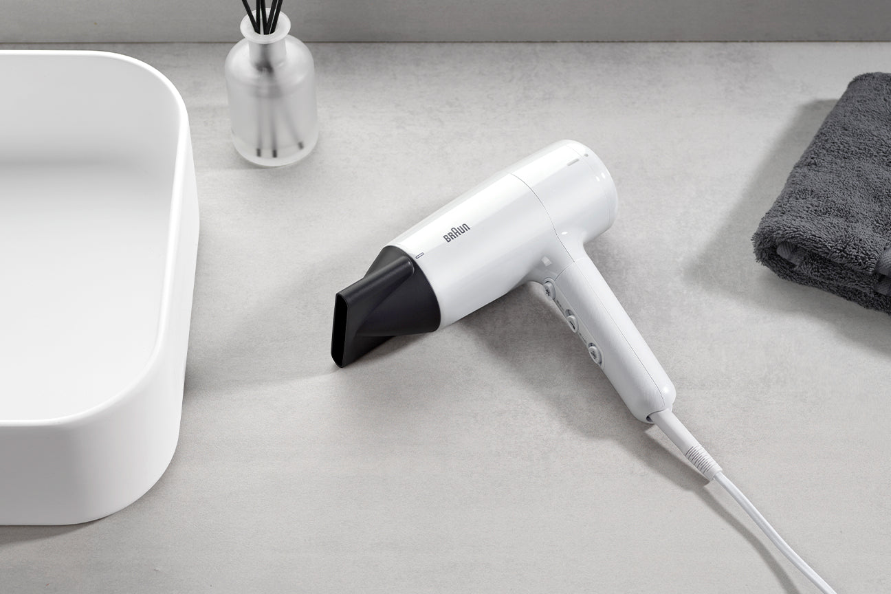 BRAUN HD 210 HAIR DRYER