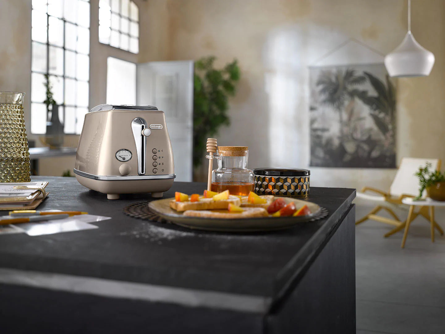 DELONGI TWO SLICE TOASTER CTOT2003BG DLI.CTOT2003BG