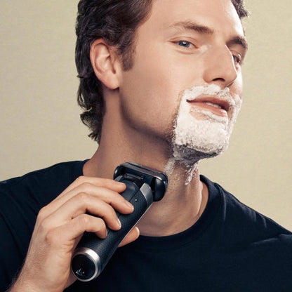 Braun Series 9 Pro 9477cc Wet &amp; Dry shaver with 5-in-1 SmartCare center and PowerCase, silver BRN.9477CC